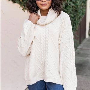 Sweater cable knit turtleneck